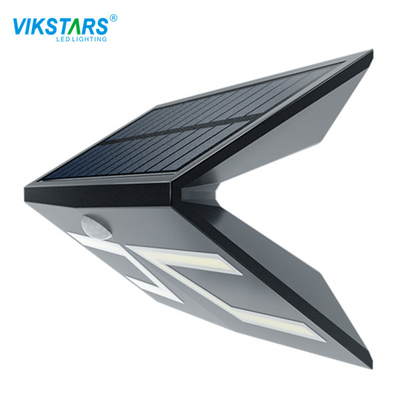 CCT 6000K সৌর চালিত গার্ডেন লাইট IP65 ওয়াটারপ্রুফ সোলার পাথ লাইট